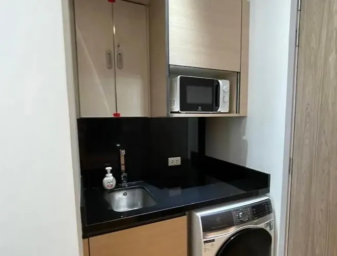 Super Luxury Sukhumvit 24