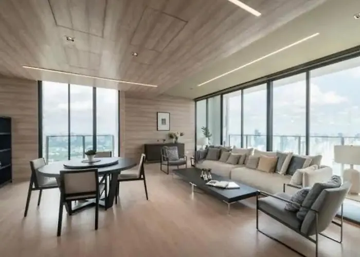 Super Luxury Sukhumvit 24 Bangkok