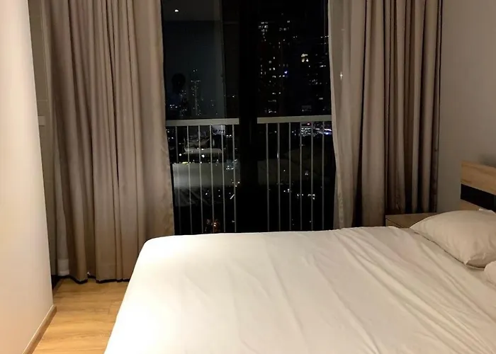 Super Luxury Sukhumvit 24 * Bangkok